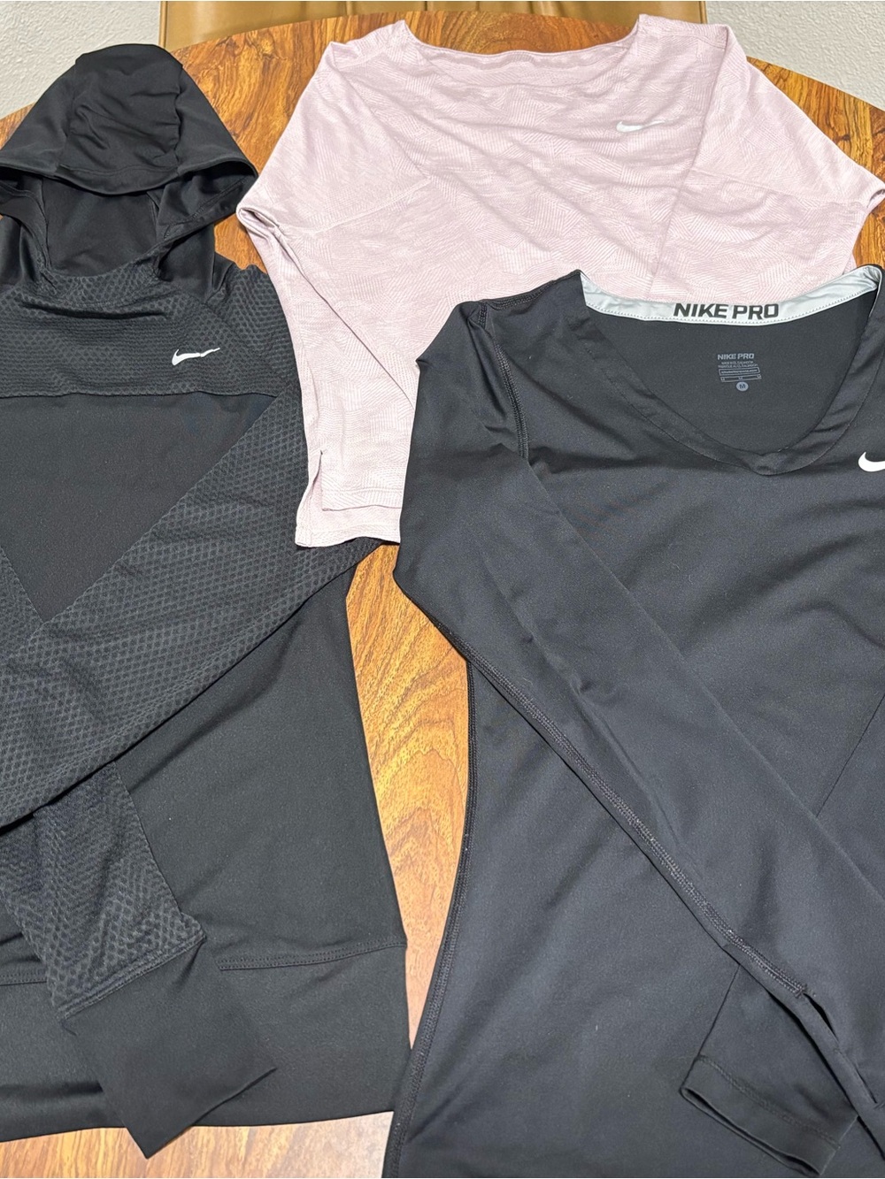 Bundle of 3 Women’s Nike Long Sleeve Shirts